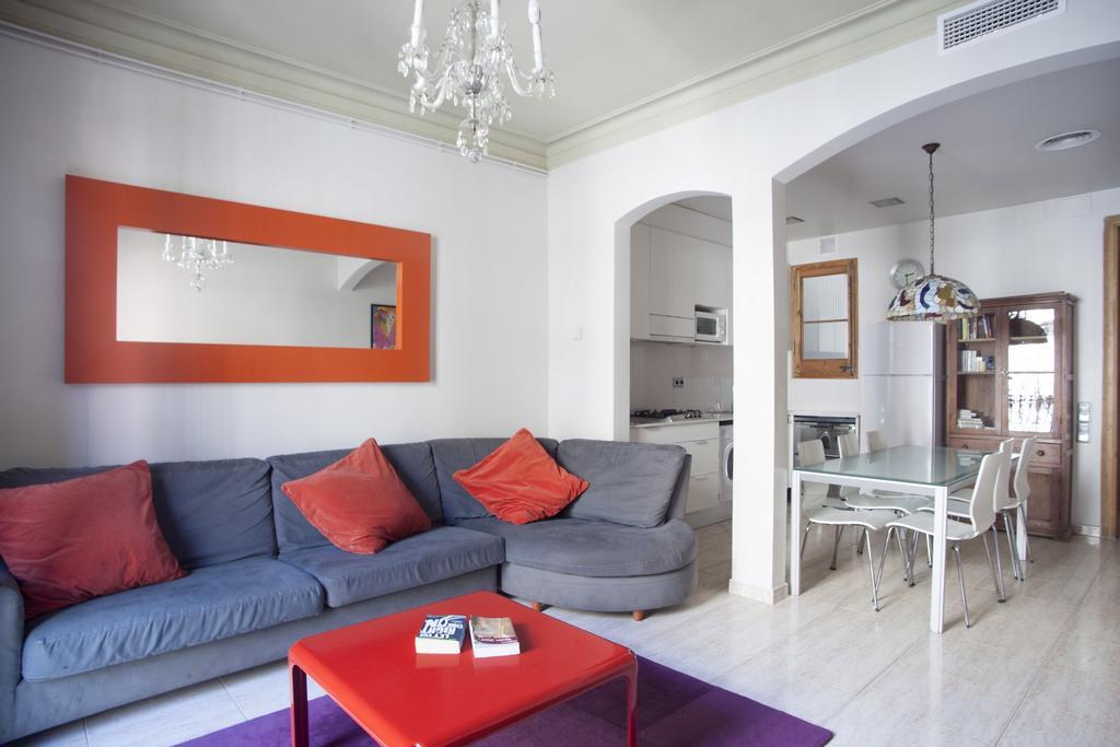 Aparteasy - Authentic Family Apartment Barcelona Exterior photo